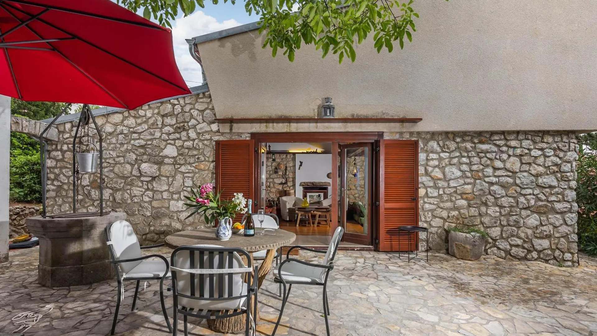 Lovely Holiday Home By The Sea - Happy Rentals Selce Chorwacja